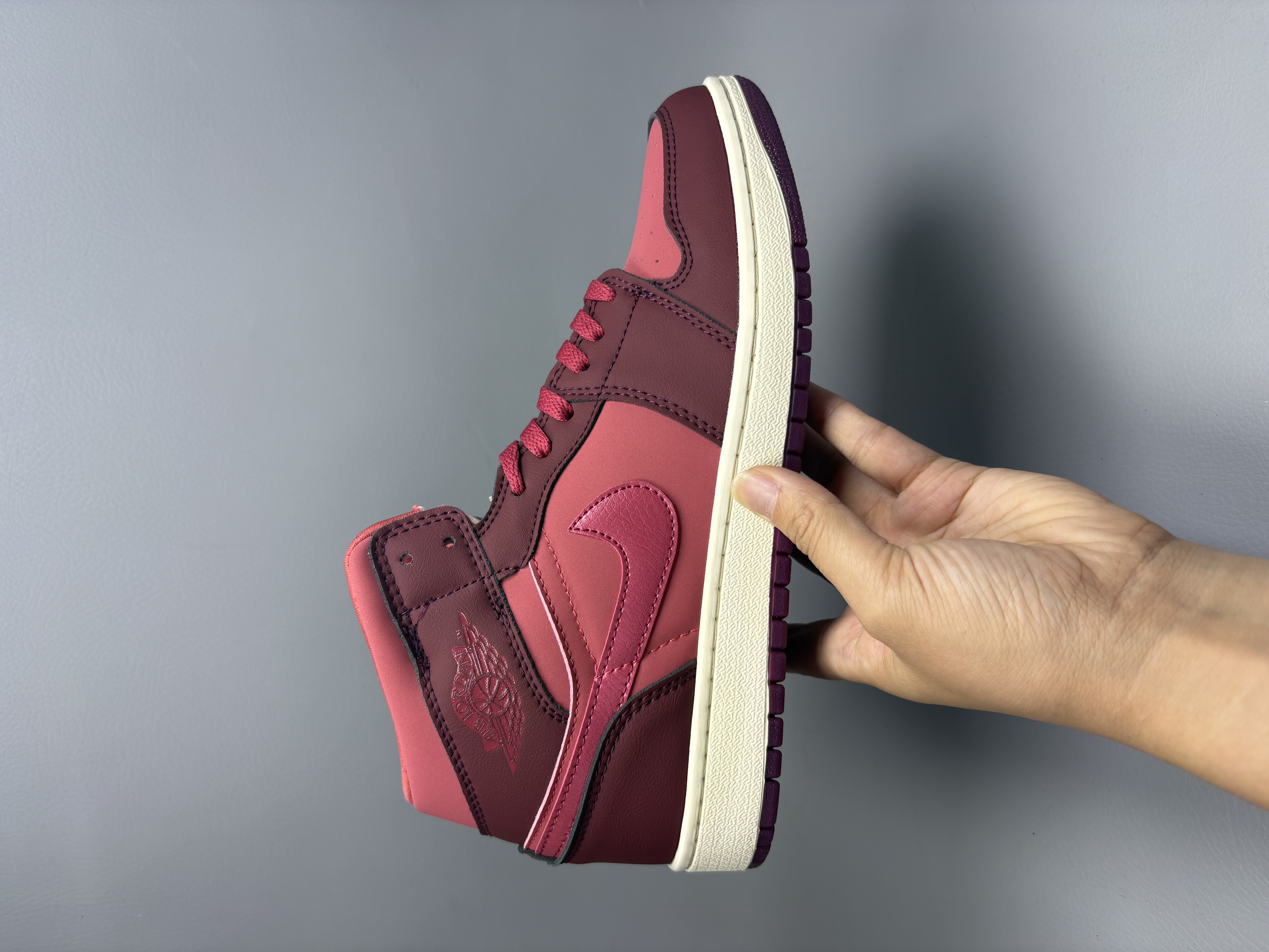 Air Jordan 1 Rojo / Burdeos