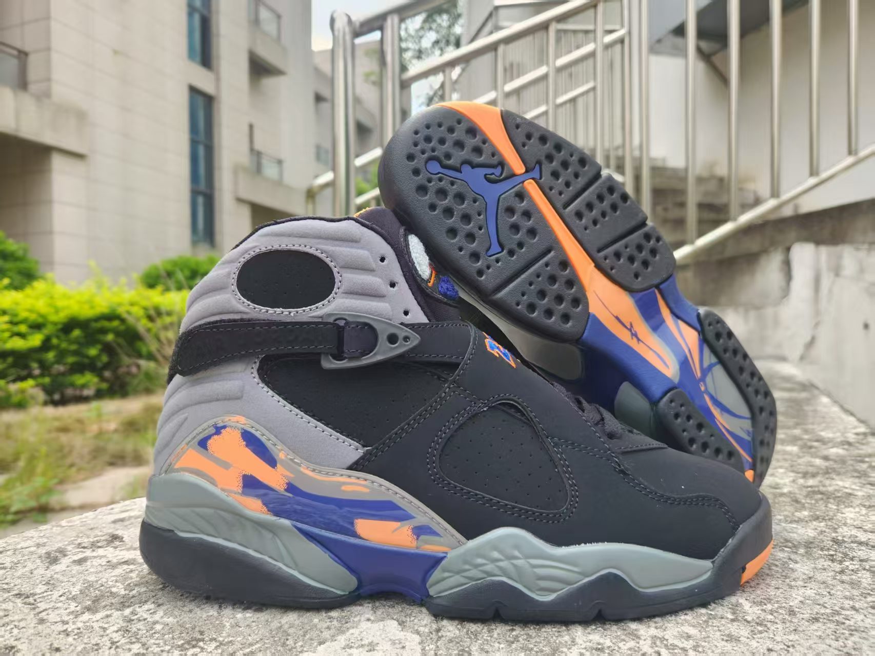 Air Jordan 8 Gris / Negro / Naranja