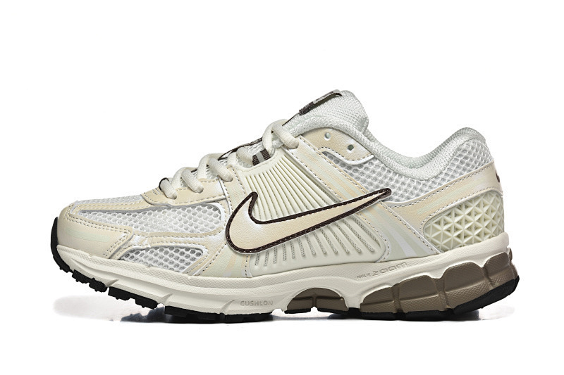 Nike Zoom Vomero 5 Beige